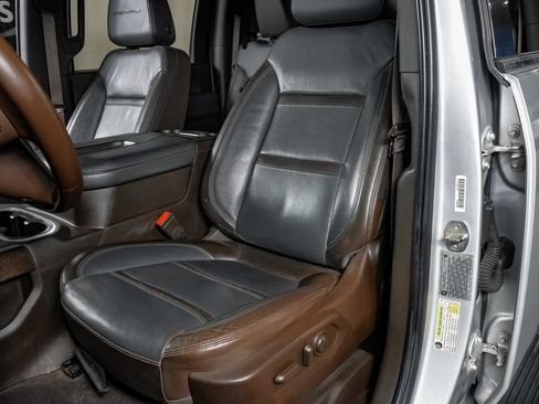 Used 2021 GMC Sierra 2500 Denali w/ Denali Ultimate Package AWD/4WD image 28