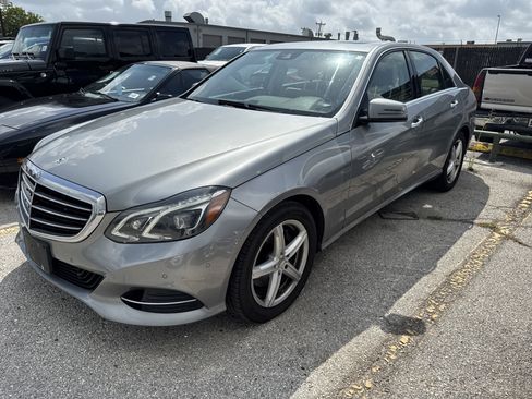 Used 2014 Mercedes-Benz E 350 Sedan image 5