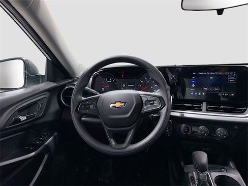 New 2026 Chevrolet Trax LS image 24