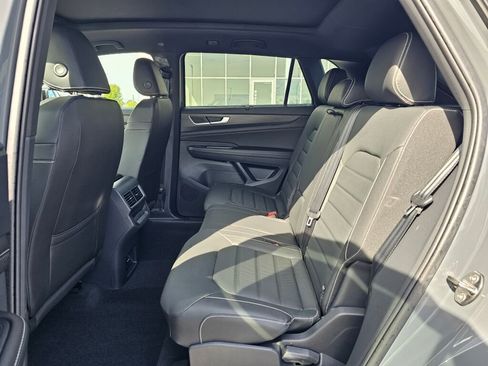 New 2026 Volkswagen Atlas Cross Sport SEL R-Line AWD/4WD image 12