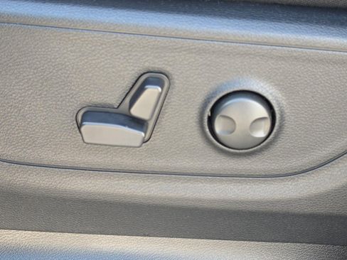 New 2026 RAM 1500 Big Horn AWD/4WD image 14