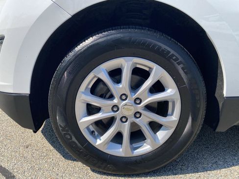 Used 2020 Chevrolet Equinox LS AWD/4WD image 12