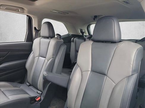 Used 2022 Subaru Ascent Onyx Edition image 14