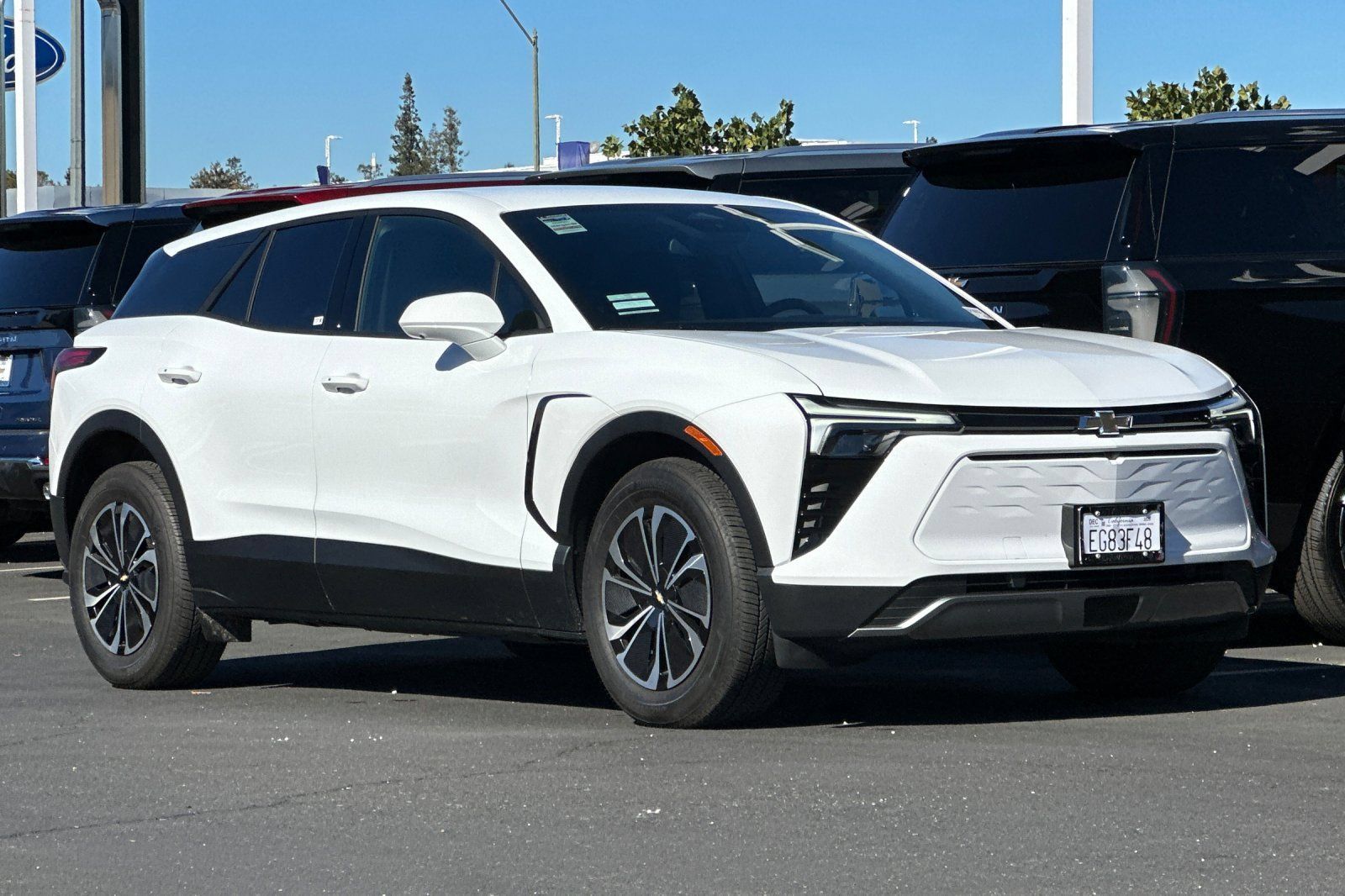 Used 2026 Chevrolet Blazer EV LT FWD image 2
