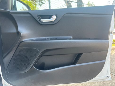 Used 2023 Kia Rio LX image 20