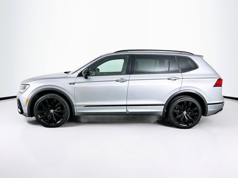 Used 2020 Volkswagen Tiguan SE R-Line FWD image 4