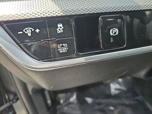 Used 2023 Kia Sportage LX AWD/4WD image 24