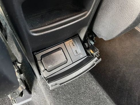 Used 2020 Mercedes-Benz GLB 250 4MATIC image 19