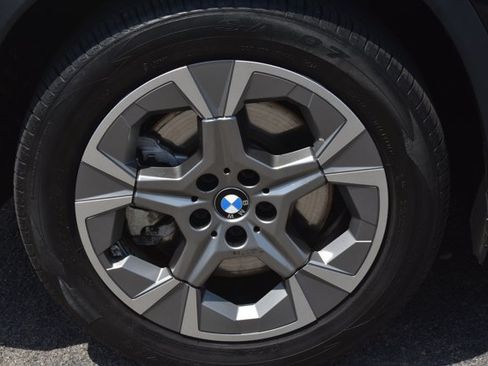 Used 2023 BMW X1 xDrive28i AWD/4WD image 11