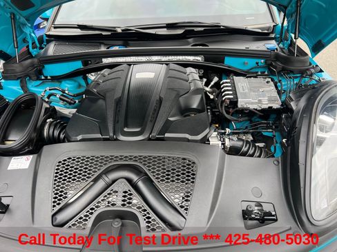 Used 2021 Porsche Macan S AWD/4WD image 11