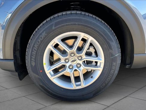 New 2026 Ford Explorer Active image 11