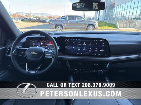 Used 2025 Chevrolet Tahoe LT w/ Comfort Package image 13