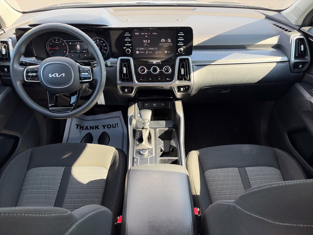 Used 2023 Kia Sorento LX AWD/4WD image 10