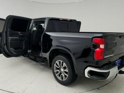 Used 2020 Chevrolet Silverado 1500 LT w/ Texas Edition RWD image 12