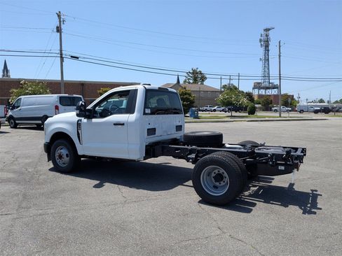 New 2025 Ford F350 XL image 6