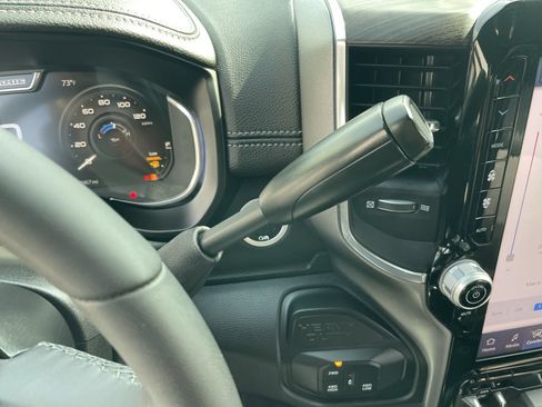 Used 2026 RAM 2500 Laramie AWD/4WD image 36