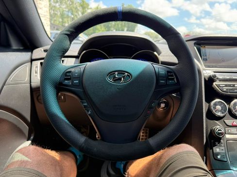 Used 2015 Hyundai Genesis 3.8 RWD image 29