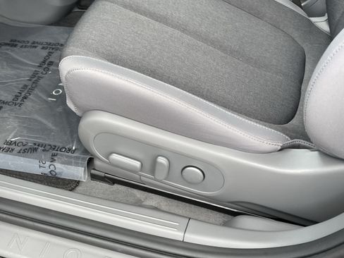 Certified 2024 Hyundai Ioniq 5 SEL RWD image 18