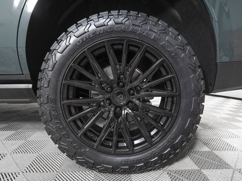 Used 2026 GMC Yukon AT4 Ultimate w/ LPO, Illumination Package AWD/4WD image 37