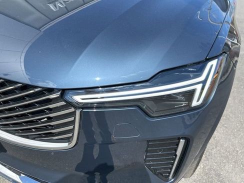 Used 2025 Volvo XC90 B5 Plus image 8