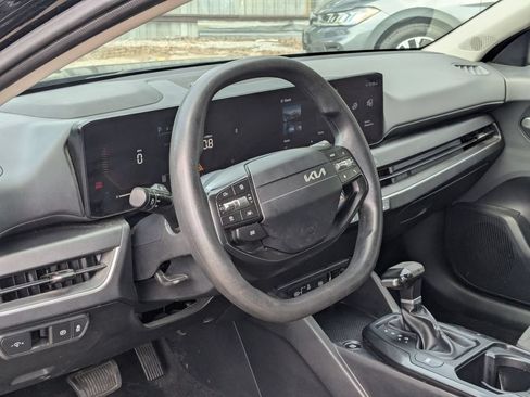 Used 2025 Kia K4 FWD image 13