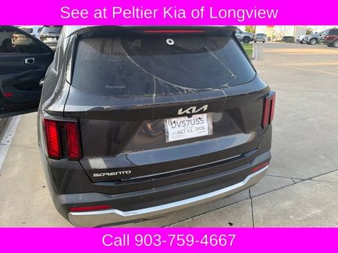 Used 2025 Kia Sorento S w/ Panoramic Sunroof Package FWD image 8