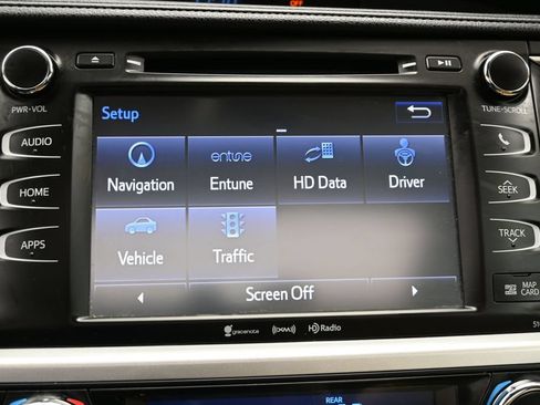 Used 2019 Toyota Highlander XLE AWD/4WD image 31
