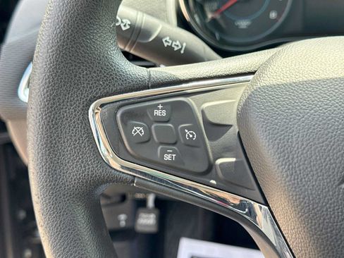 Used 2018 Chevrolet Cruze LT w/ Convenience Package FWD image 22
