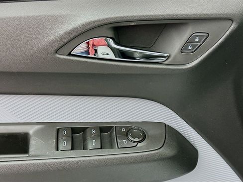 New 2027 Chevrolet Bolt LT w/ Comfort Package image 18