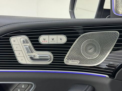 Used 2023 Mercedes-Benz Maybach GLS 600 4MATIC image 16