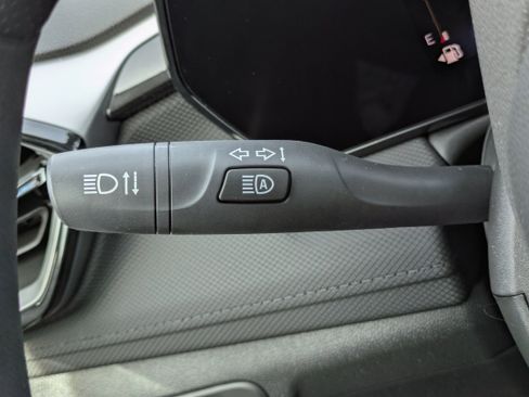 New 2026 Chevrolet Trax LT w/ Midnight Edition image 16