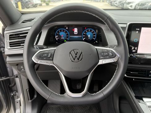 New 2026 Volkswagen Atlas Cross Sport SE image 14