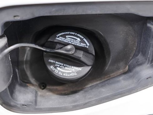 Used 2021 Jeep Gladiator Overland w/ Uconnect 4C Nav & Sound Group image 42