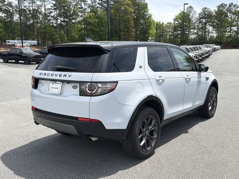 Used 2019 Land Rover Discovery Sport image 8