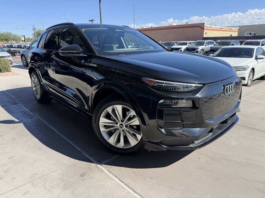 Used 2025 Audi Q6 e-tron Premium Plus w/ Premium Plus RWD image 6