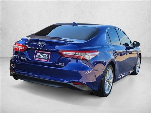 Used 2018 Toyota Camry XLE w/ Audio Package FWD image 4