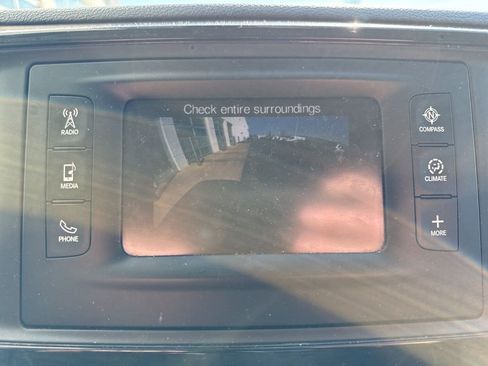 Used 2017 Chrysler Pacifica LX image 15