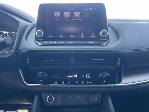 Certified 2022 Nissan Rogue SV image 15