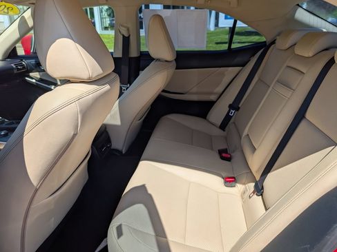 Used 2016 Lexus IS 200t RWD image 19