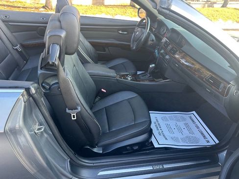 Used 2011 BMW 328i Convertible image 10