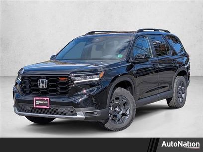 New 2025 Honda Pilot TrailSport