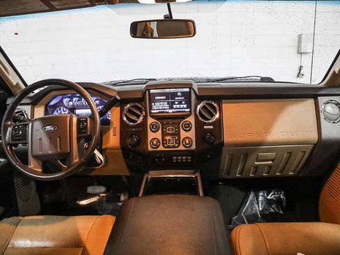 Used 2016 Ford F350 Lariat w/ Lariat Interior Package image 12