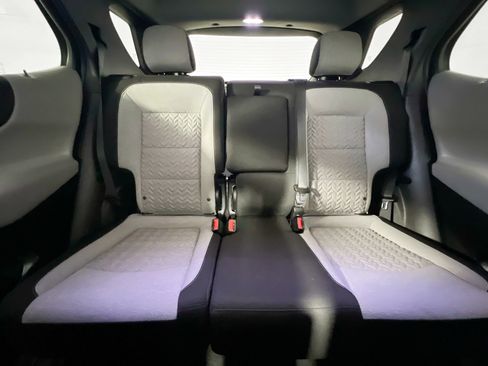 Used 2024 Chevrolet Equinox LS w/ LS Convenience Package image 33