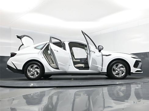 New 2026 Hyundai Sonata SE image 17
