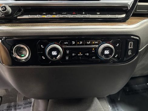 Used 2024 Chevrolet Silverado 1500 LT AWD/4WD image 23