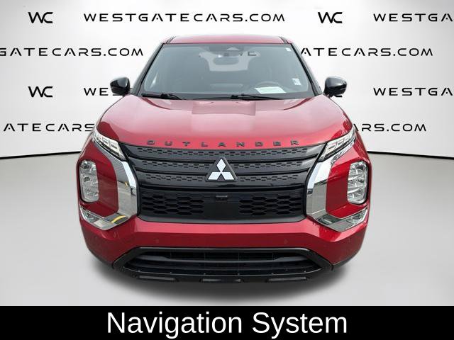 Used 2023 Mitsubishi Outlander SE Black Edition FWD image 2