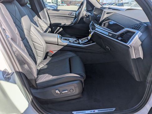 New 2026 BMW X5 xDrive40i w/ M Sport Package image 38