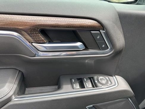 Used 2023 Chevrolet Silverado 1500 RST AWD/4WD image 16