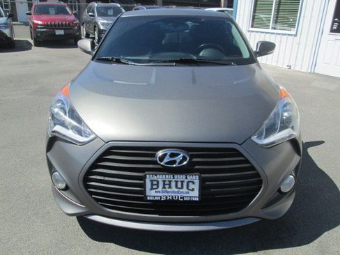 Used 2014 Hyundai Veloster Turbo FWD image 2