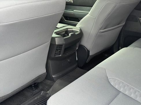 Used 2022 Toyota Tundra SR5 AWD/4WD image 18